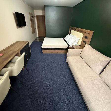 Ulpan Mini Hotel Astana Ngoại thất bức ảnh