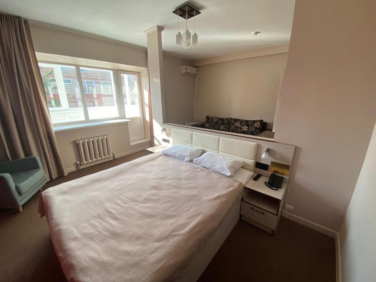 Ulpan Mini Hotel Astana Ngoại thất bức ảnh