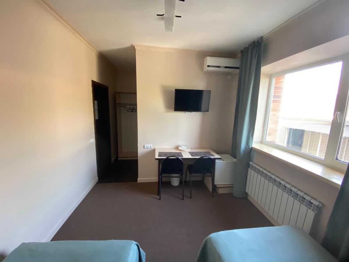 Ulpan Mini Hotel Astana Ngoại thất bức ảnh