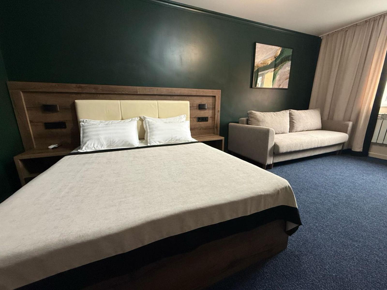 Ulpan Mini Hotel Astana Ngoại thất bức ảnh