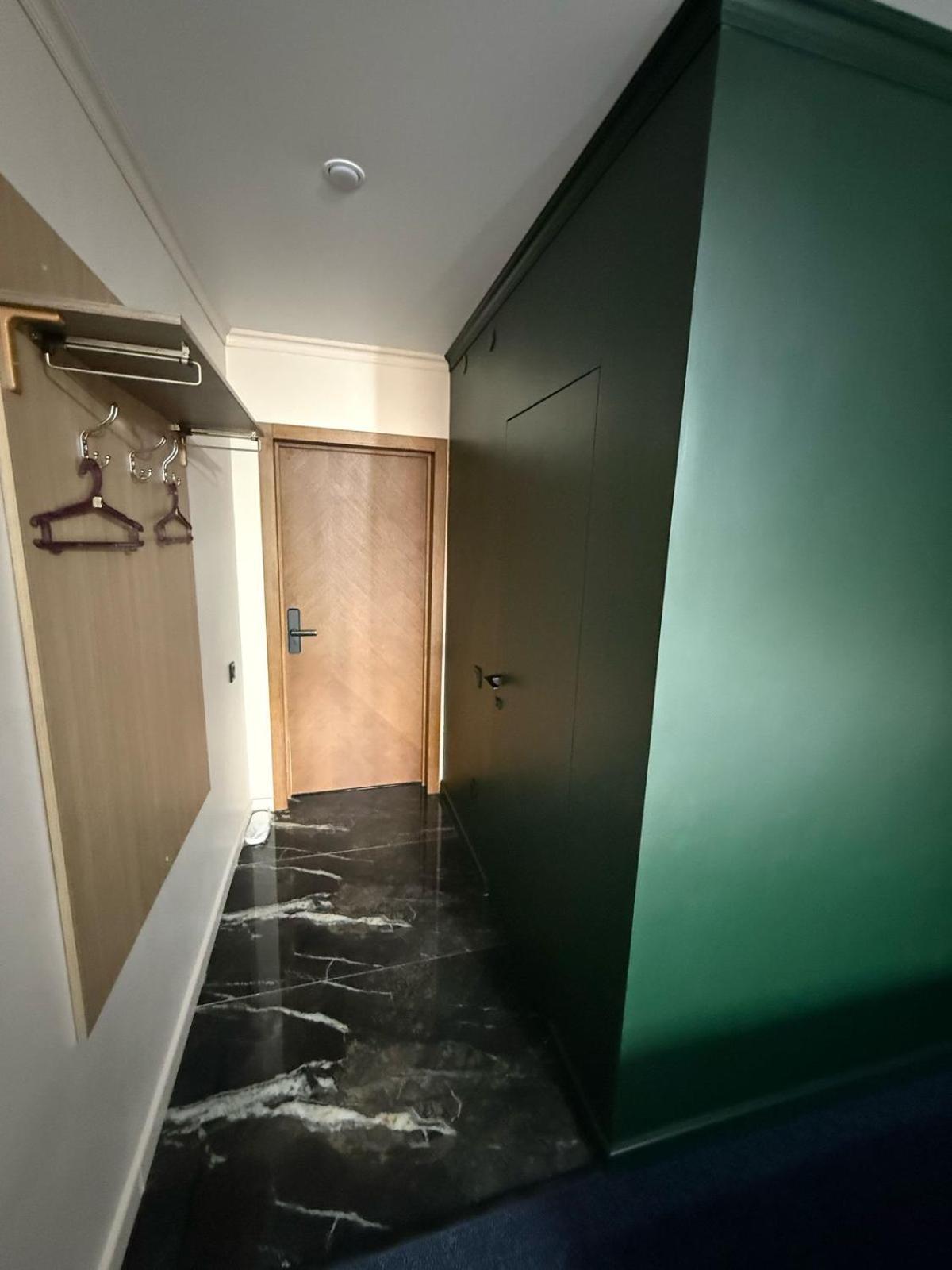 Ulpan Mini Hotel Astana Ngoại thất bức ảnh