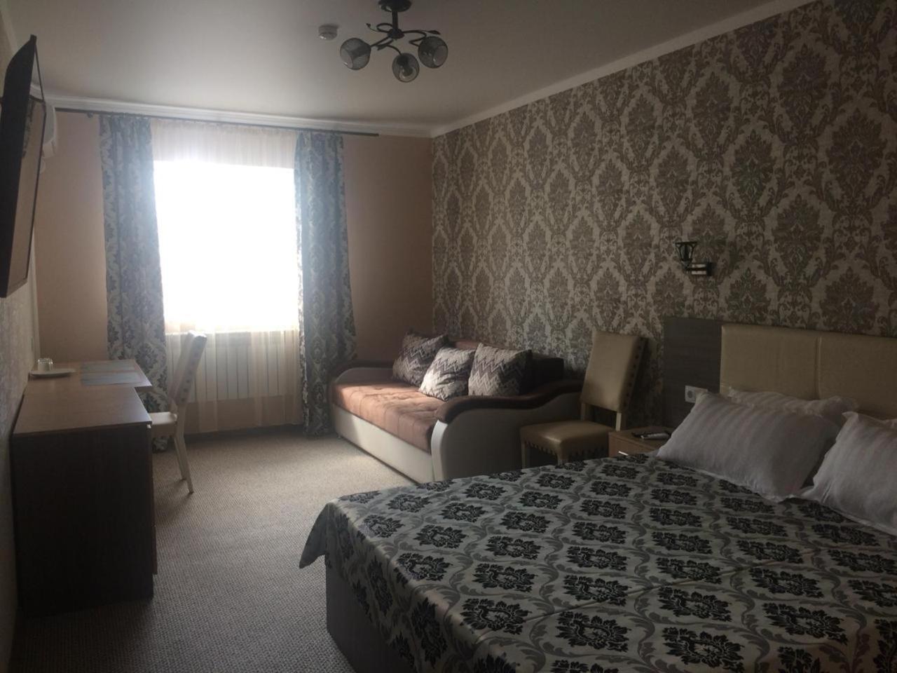 Ulpan Mini Hotel Astana Ngoại thất bức ảnh